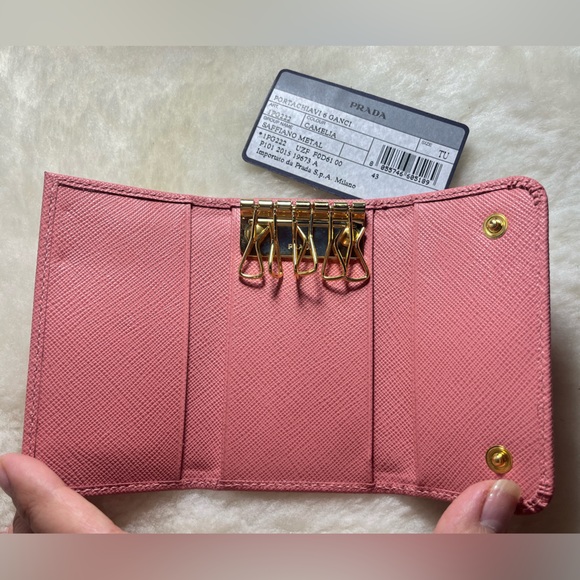COPY - NEW PRADA Logo Saffiano Leather 6 Rings Key Case Key Holder Pink - Picture 7 of 11